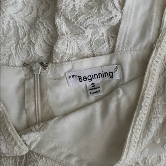 IN THE BEGINNING WHITE•LACE•SUNDRESS•DRESS•SHORT DRESS•EMPIRE WAIST•DEEP V•SMALL - Picture 8 of 13